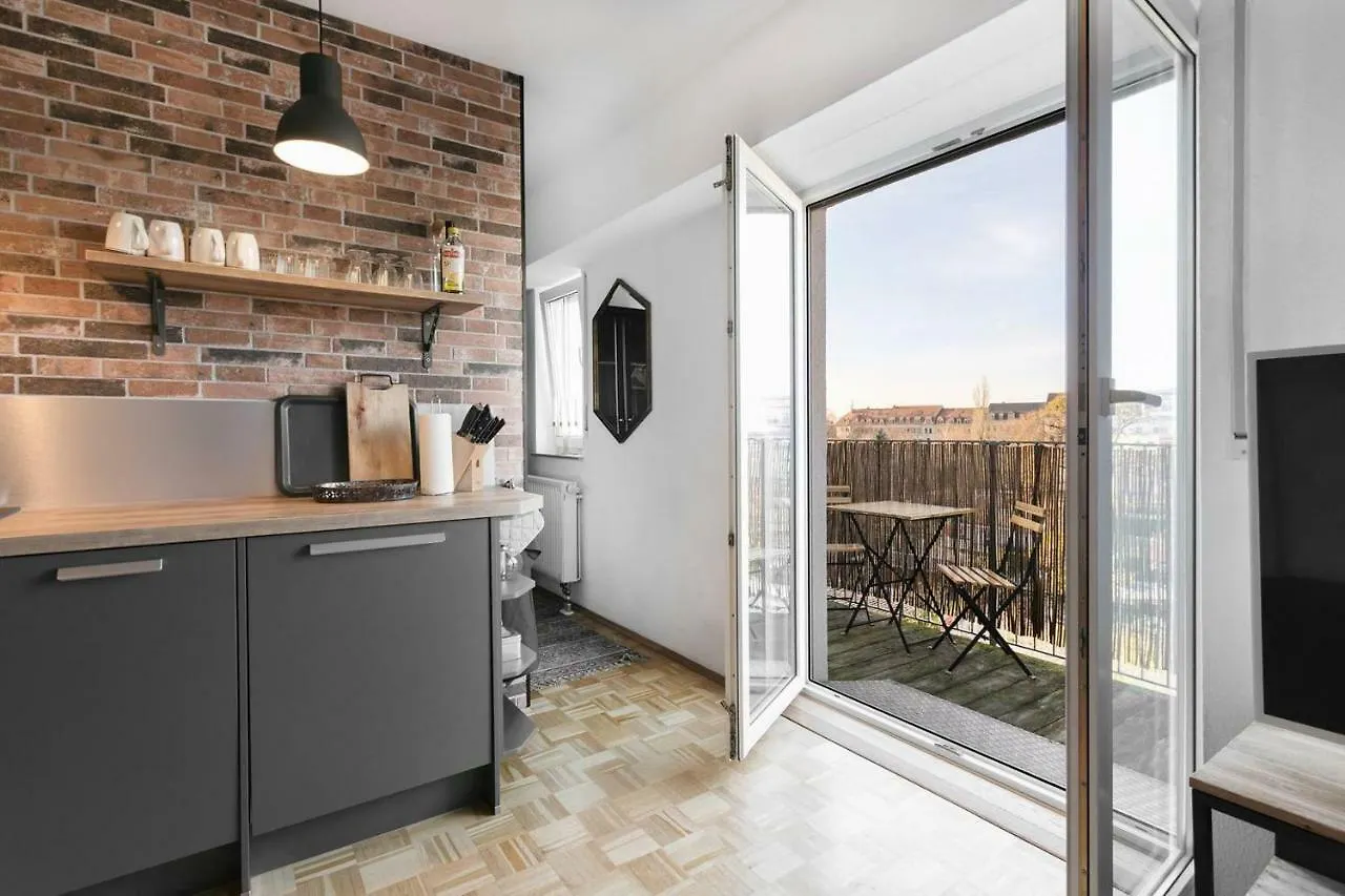 Apartment Henry Dresden
